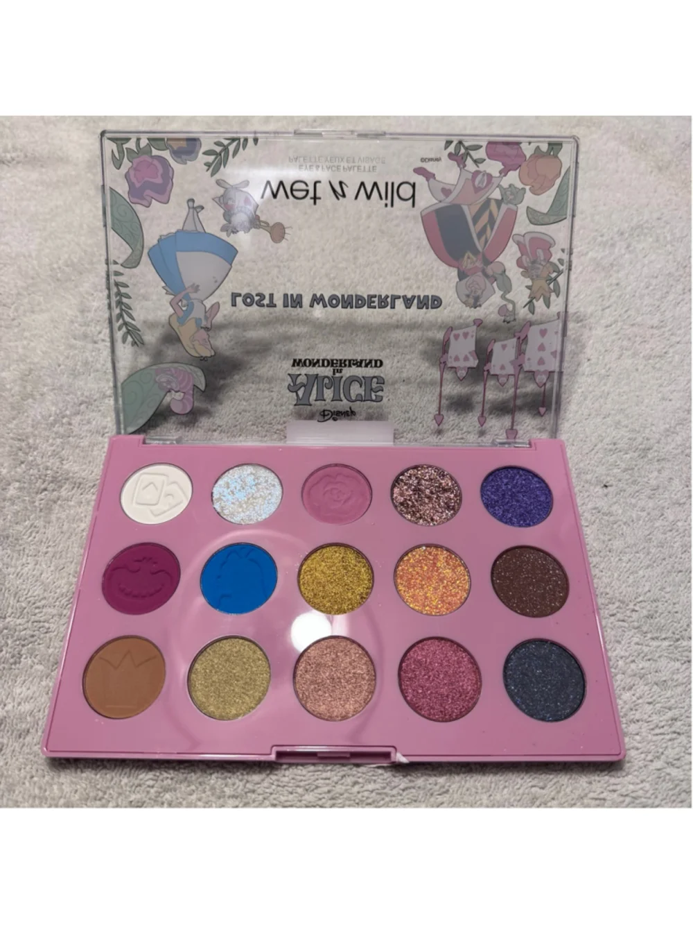 Wet n Wild Disney Alice in Wonderland Lost In Wonderland Eye Face Palette LE